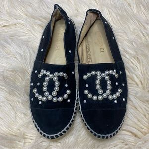 Chanel CC black suede pearl espadrille shoes 38